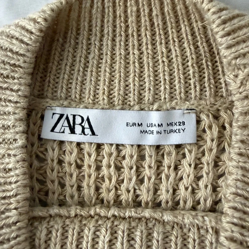 Zara Textured Knit Mock Neck Sleeveless Sweater Tank Beige Oatmeal M - Picture 2 of 6